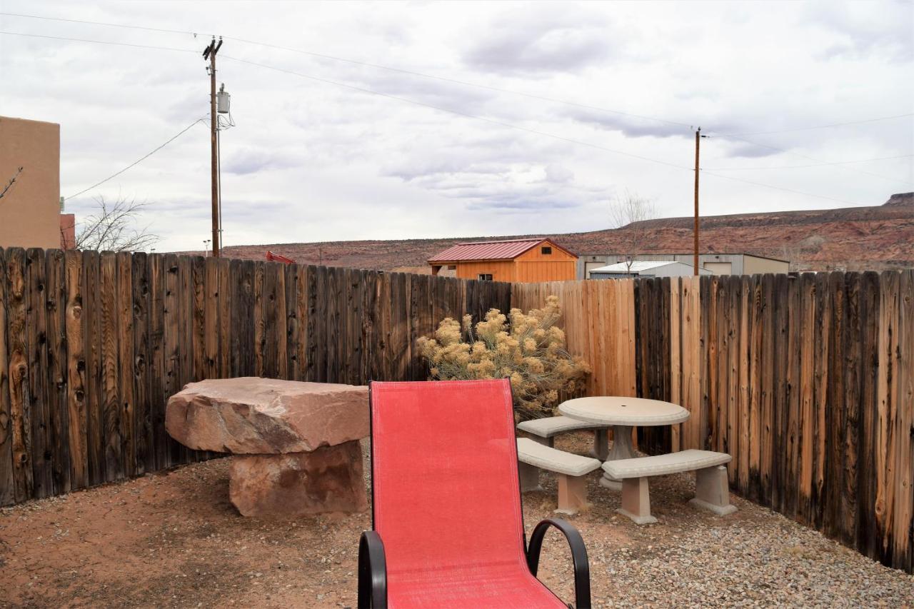 St Dane'S Desert Juniper Cabin Vila Moab Exterior foto